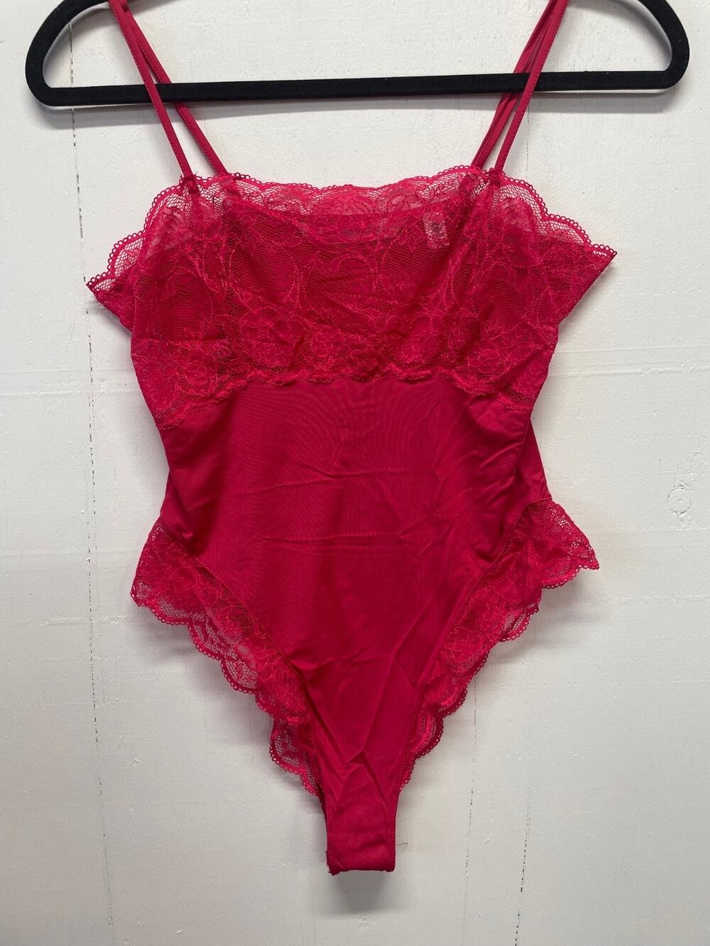 Victoria's Secret Women's Red Lingerie Size Medium Adjustable Straps Crotch Snap